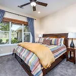 Mountain Elegance W/ Pool, Spa, Projector